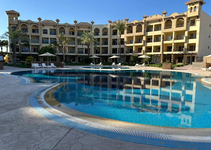 Al Saraya C101 1br Pool View Sahl Hasheesh Apartment *